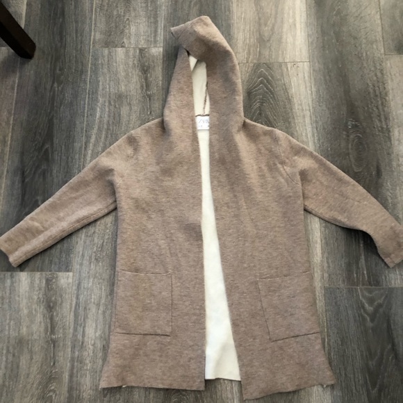 Zara girls 9 super soft cardigan tan/beige worn once - Picture 2 of 3